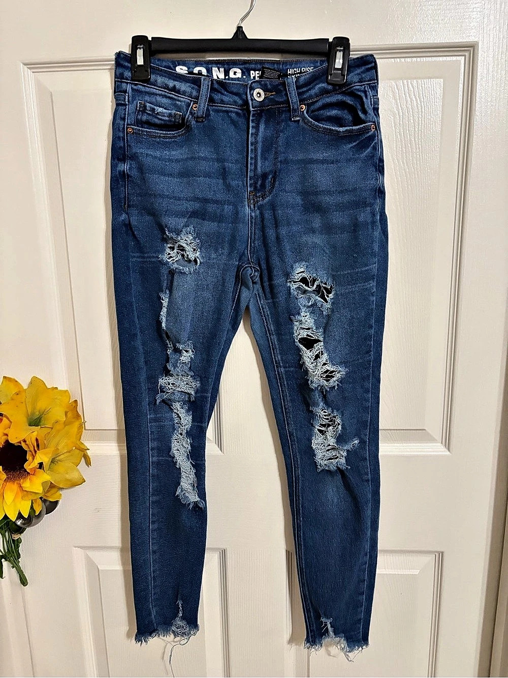 S.O.N.G. Perfect High Rise Skinny Ankle Jeans. Blue Waist 28